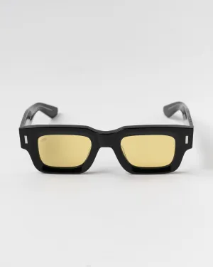 AKILA ARES Sunglasses in Black/Yellow