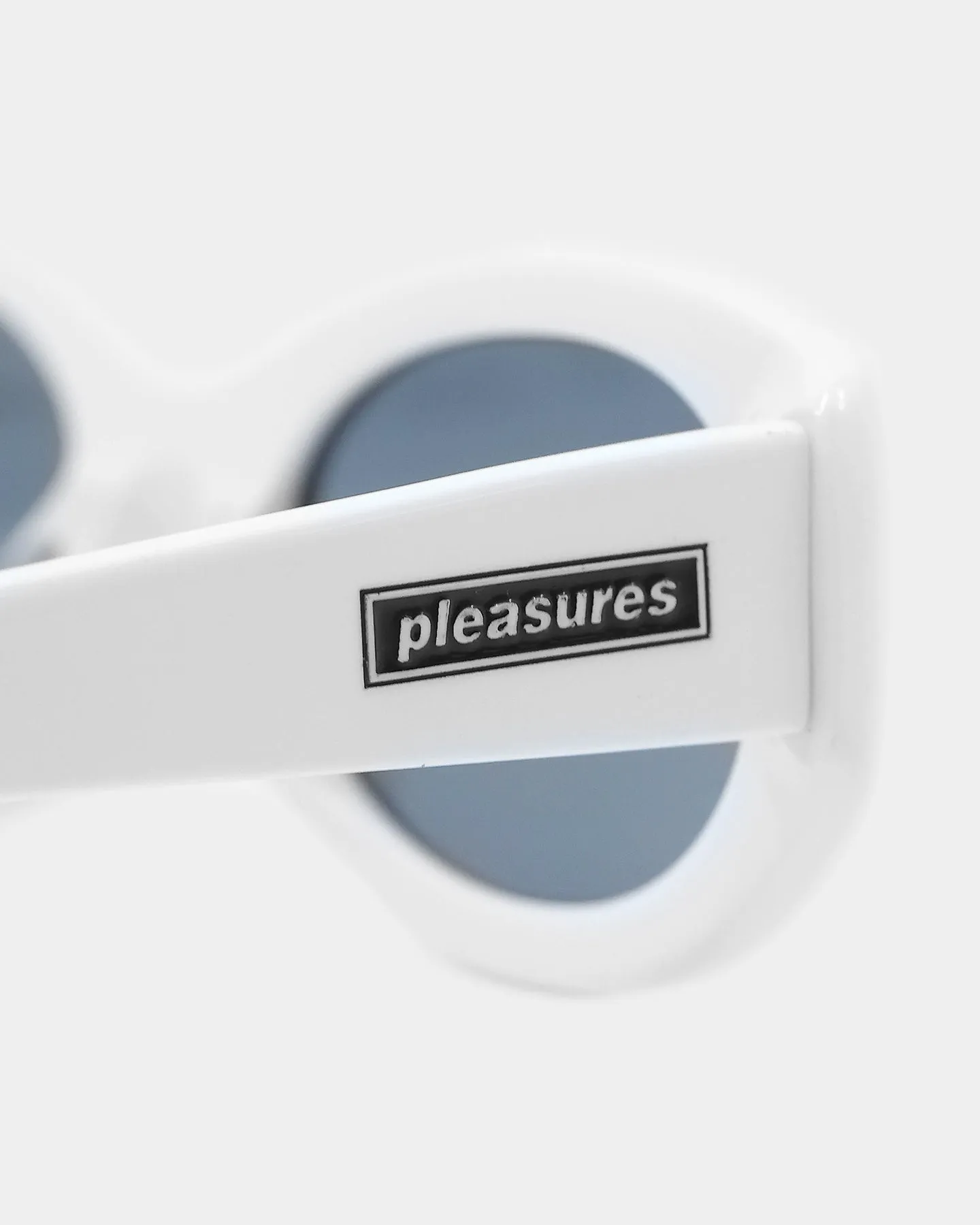 Akila Unisex Pleasures x Akila Lithium Sunglasses White/Black