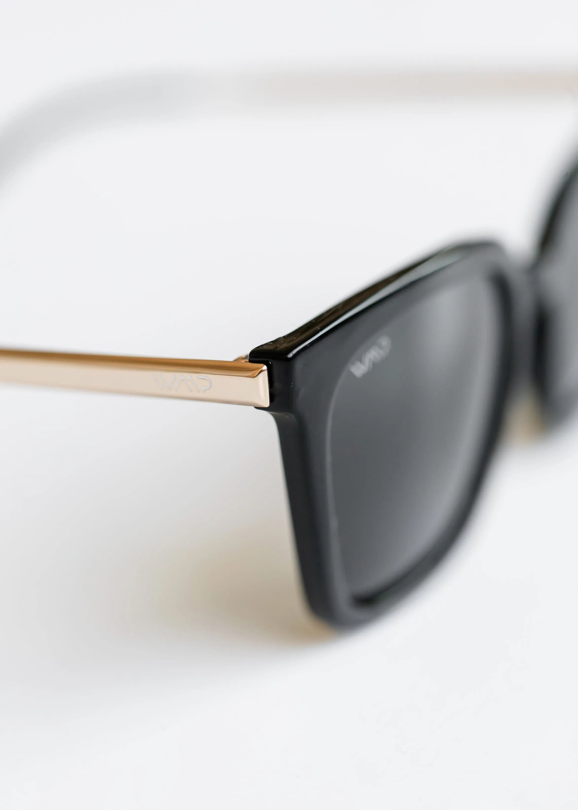 Black Square Frame Polarized Sunglasses